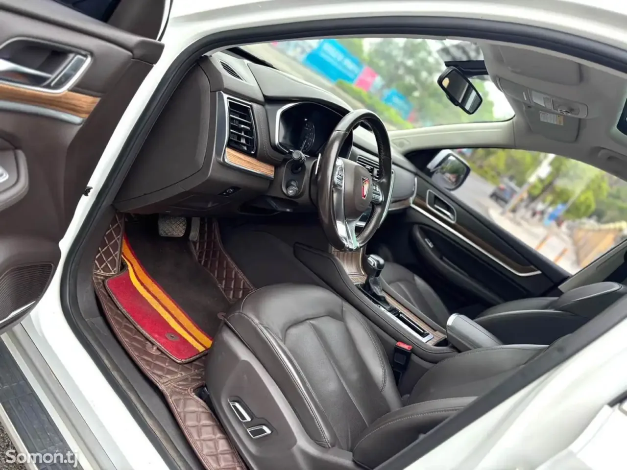 Roewe RX8 2018 · 2.0 AT