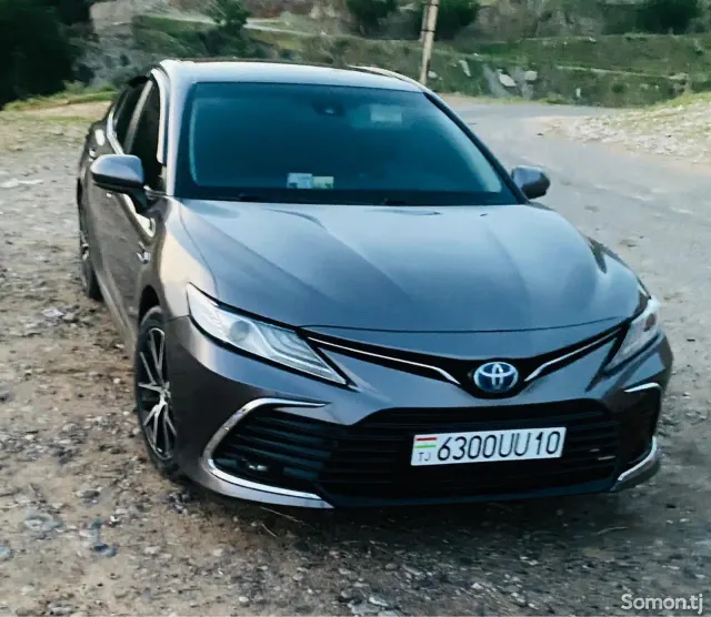Toyota Camry 2018 · 2.5 AT