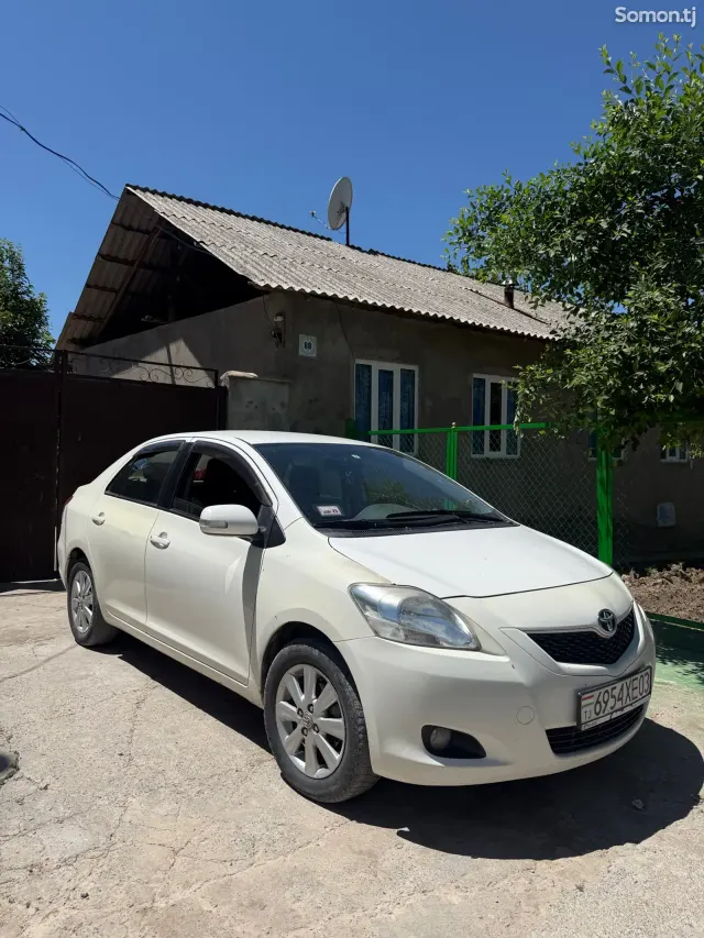 Toyota Belta 2009 · 1.3 AT