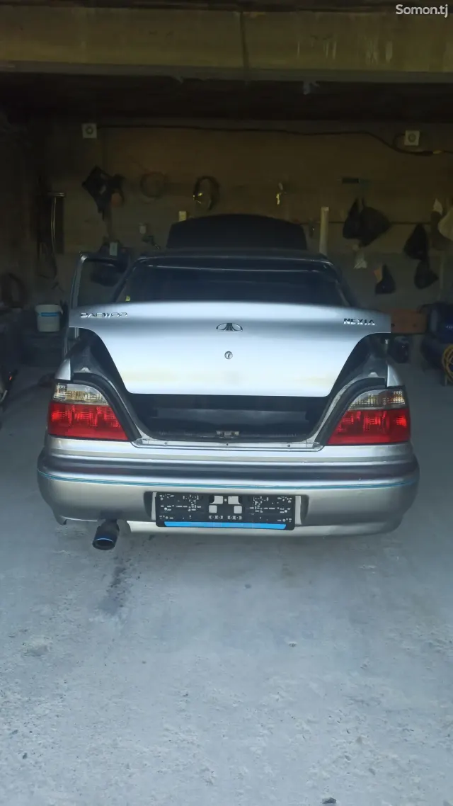 Daewoo Nexia 1995 · 1.6 MT