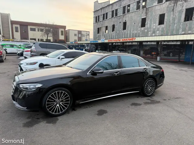 Mercedes-Benz S class 2011 · 5.5 AT