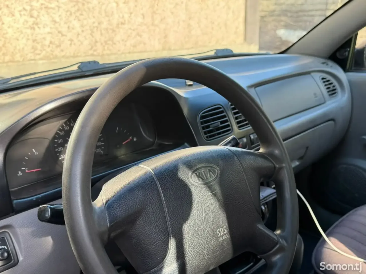 Kia Rio 2001 · 1.5 AT