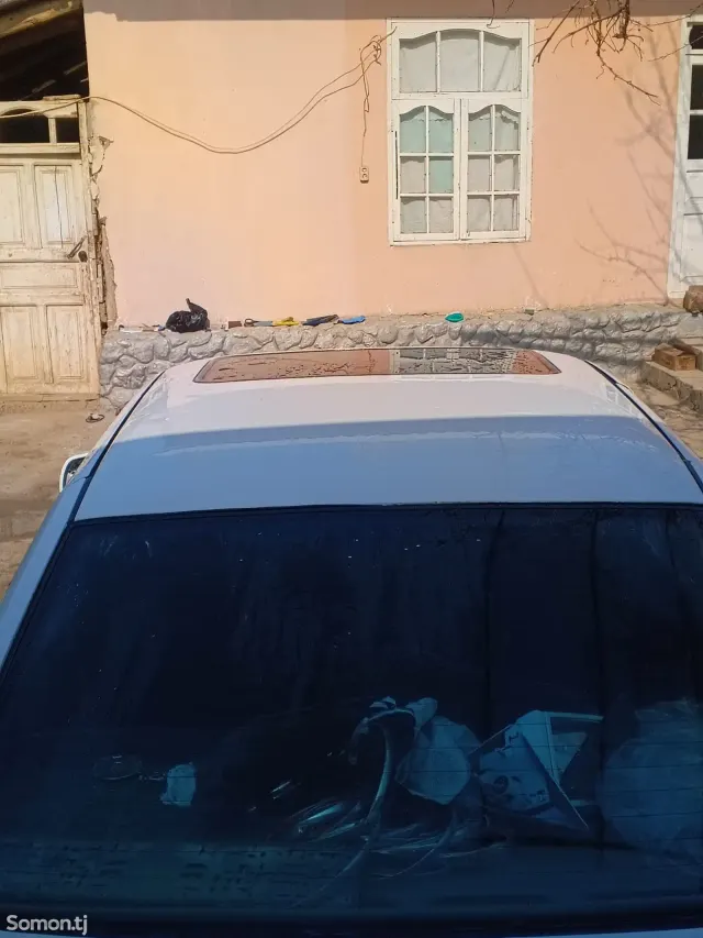Opel Vectra A 1992 · 1.6 MT