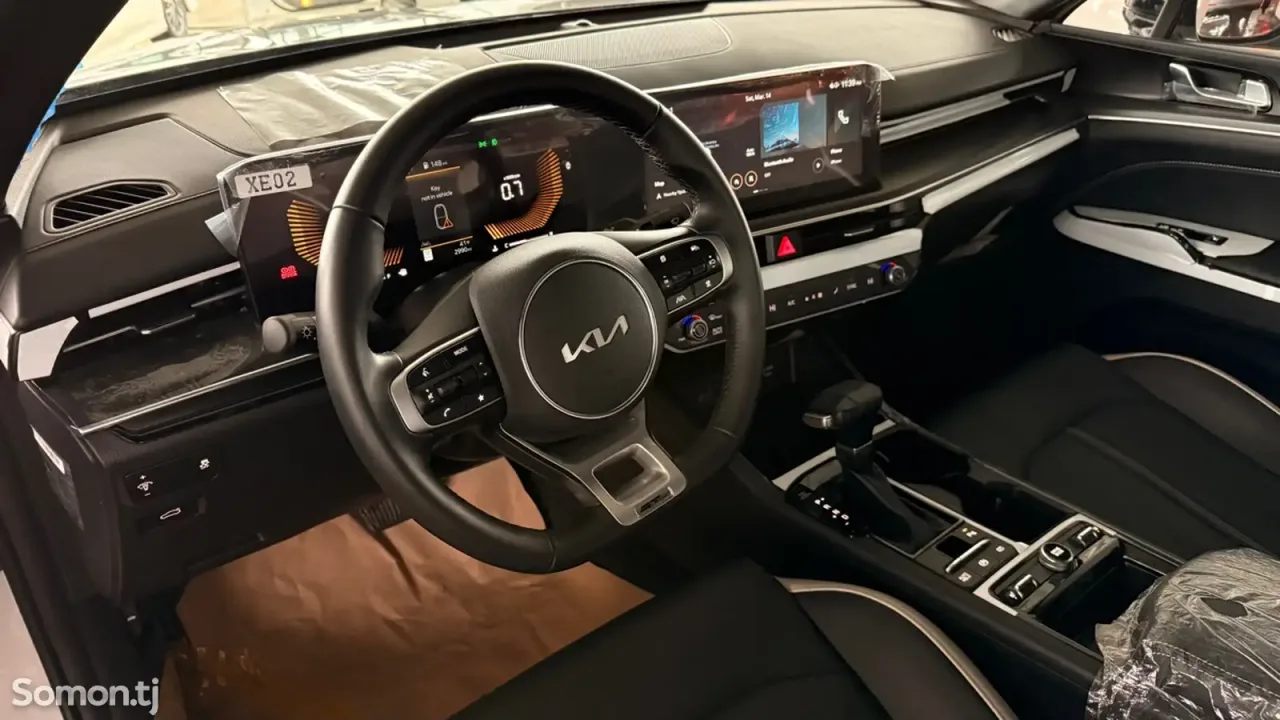 Kia K5 2025 · 2.5 AT
