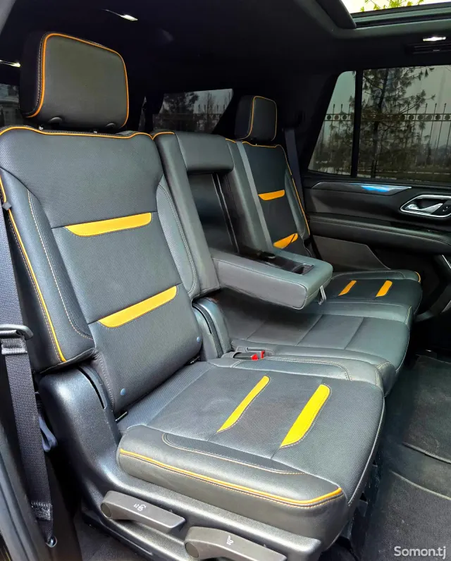 GMC Yukon 2023 · 5.3 AT