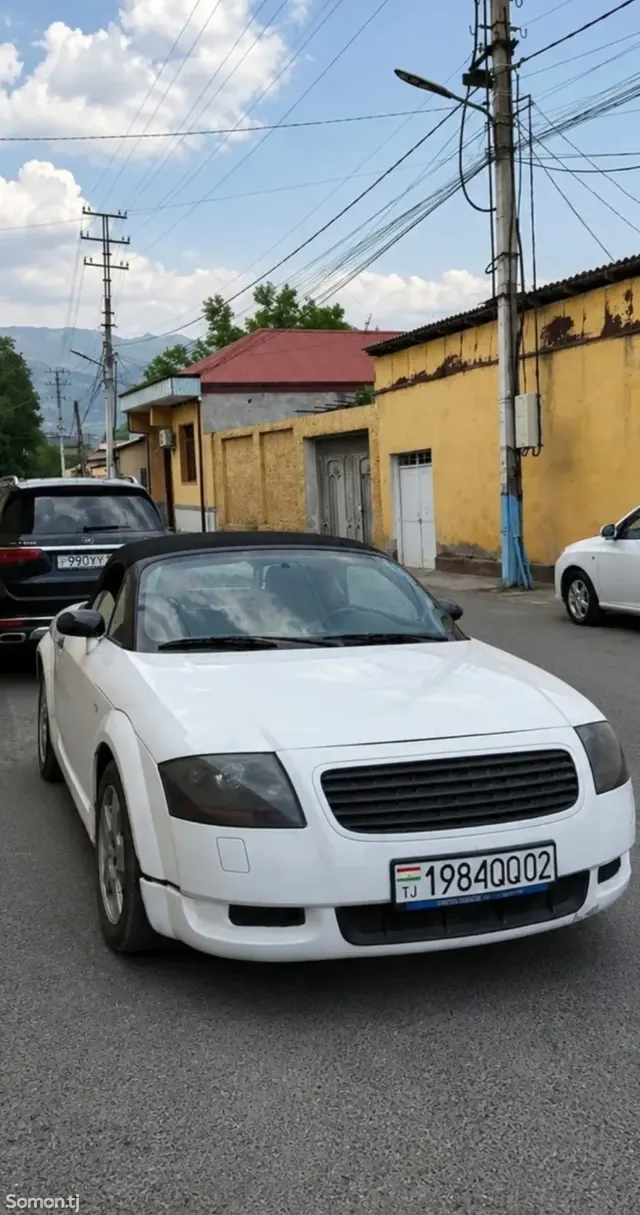 Audi TT 2003 · 2.0 MT
