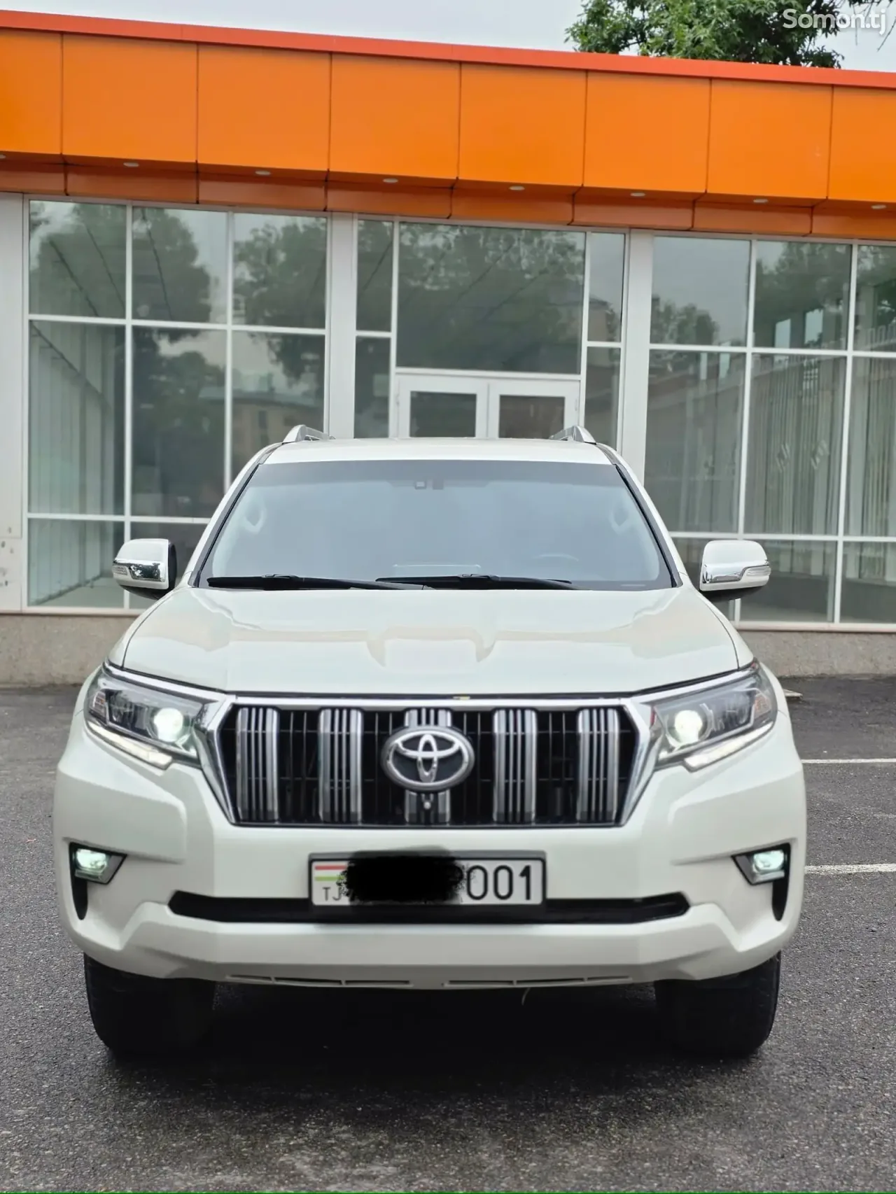 Toyota Land Cruiser Prado 2013 · 2.7 AT