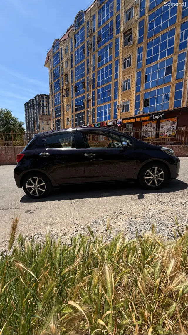 Toyota Vitz 2014 · AT
