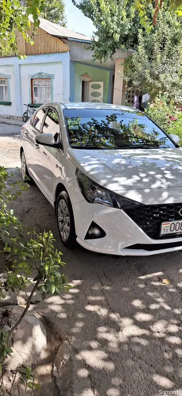 Hyundai Accent 2022 · 1.6 AT