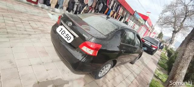 Toyota Yaris 2008 · AT