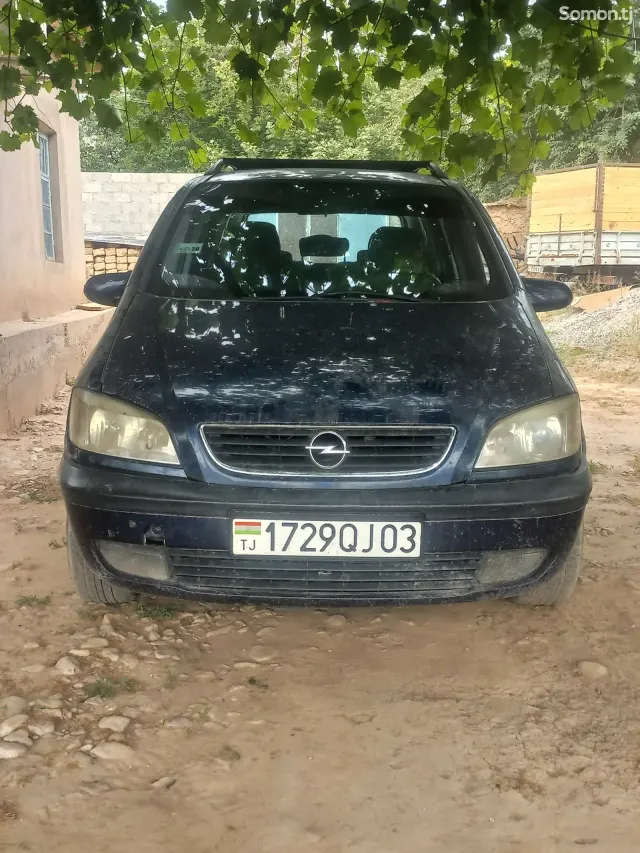 Opel Zafira 2000 · 1.6 MT