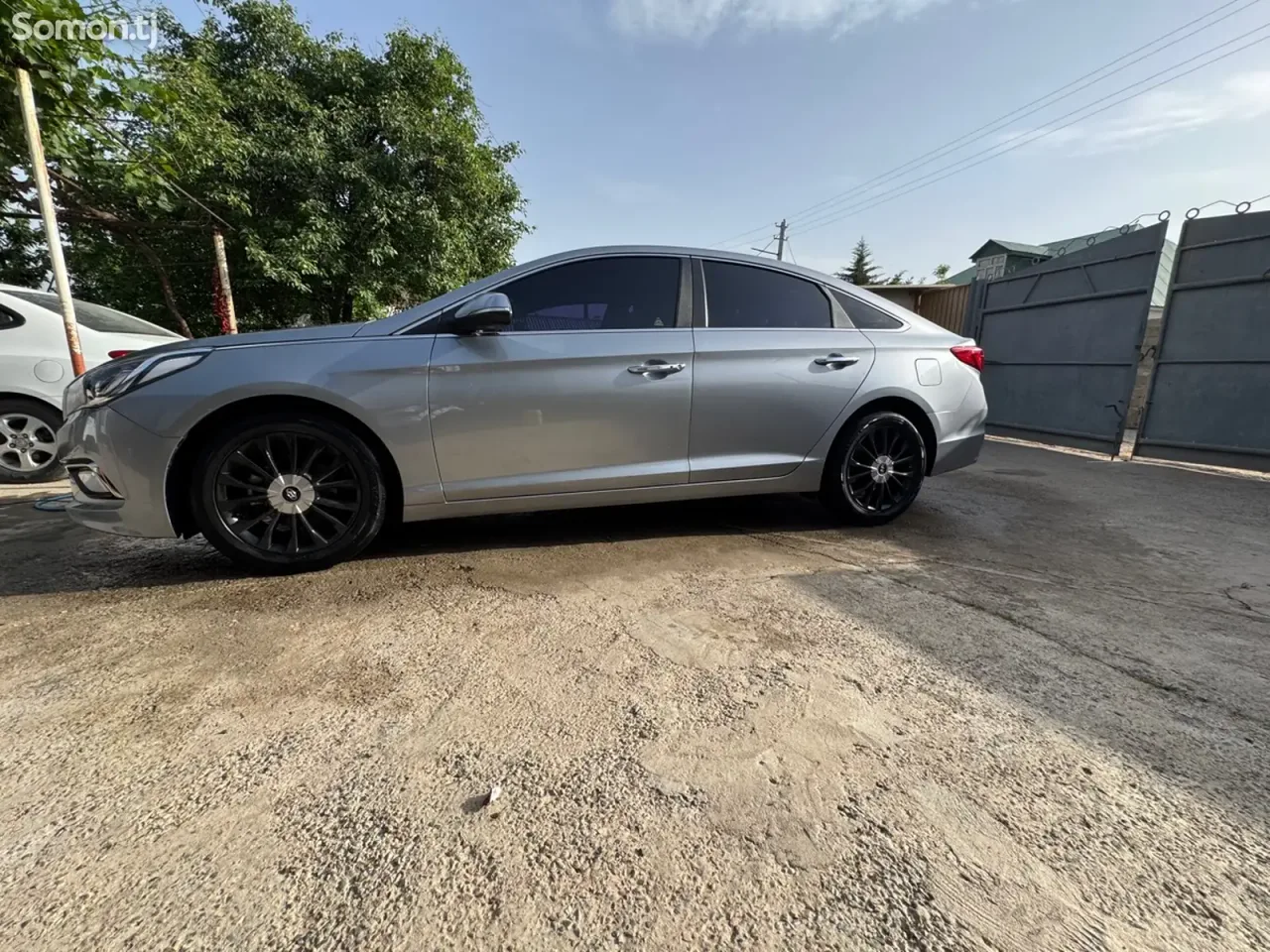 Hyundai Sonata 2015 · 2.0 AT