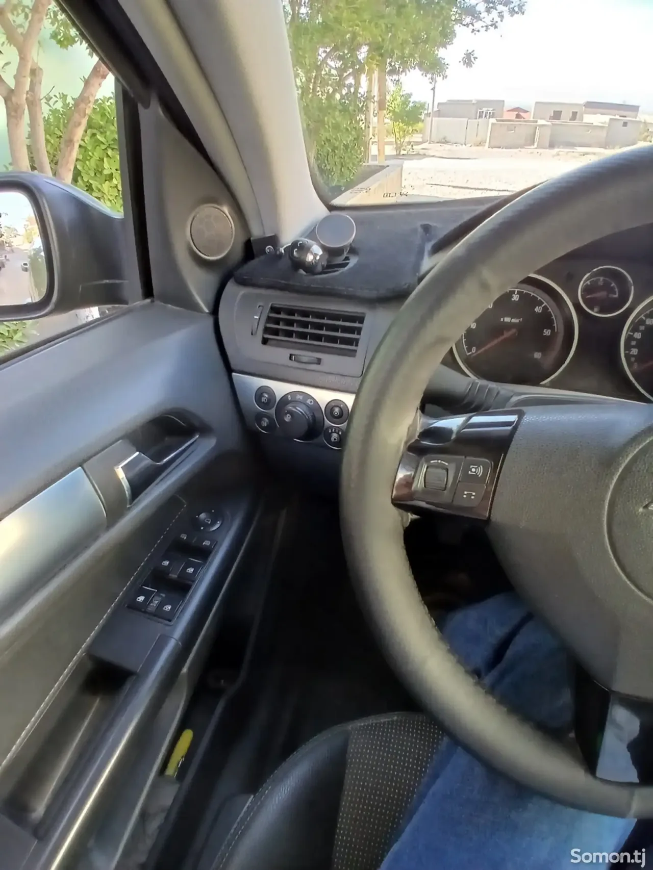 Opel Astra H 2007 · 1.6 MT