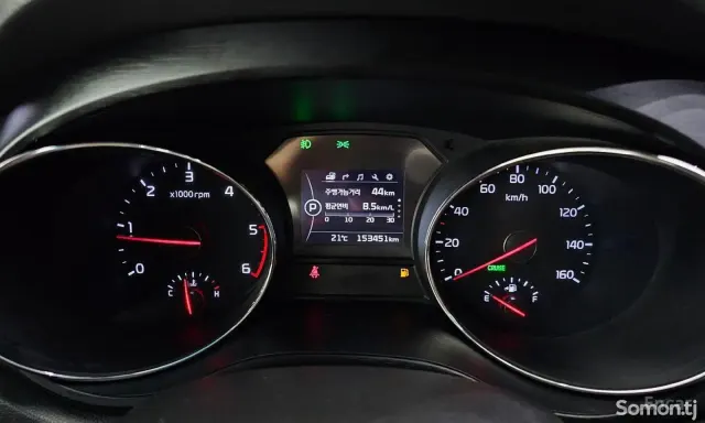 Kia Carnival 2016 · 2.2 AT