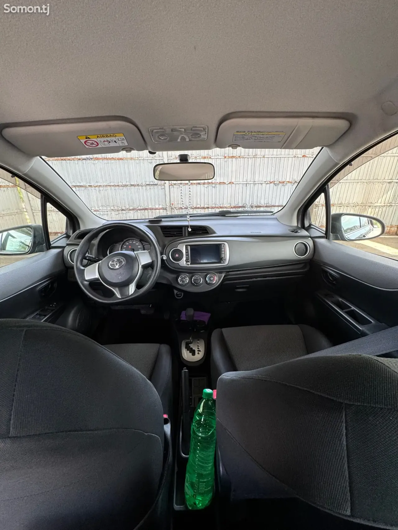 Toyota Vitz 2014 · 1.4 AT