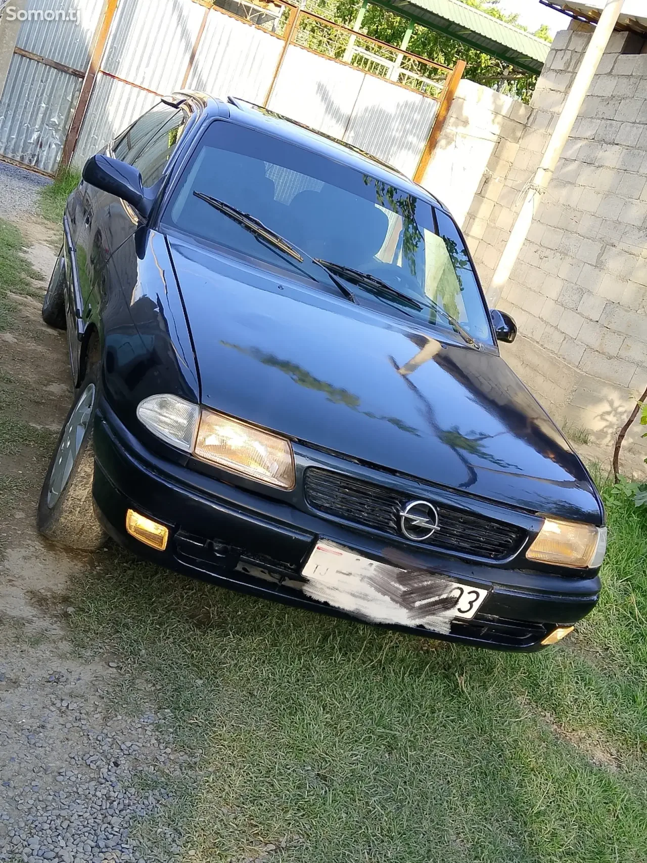 Opel Astra F 1995 · 1.6 MT
