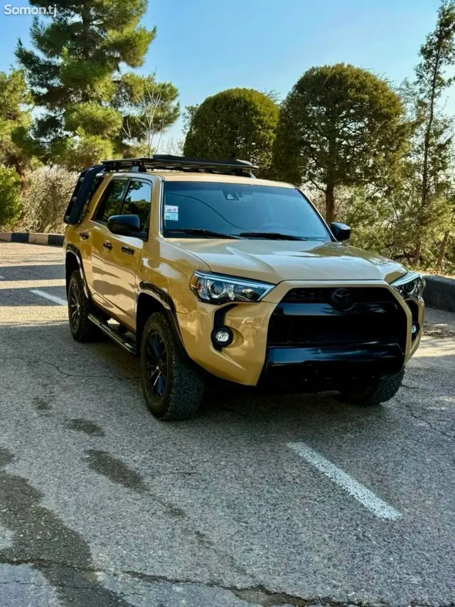 Toyota 4Runner 2022 · 4.0 AT