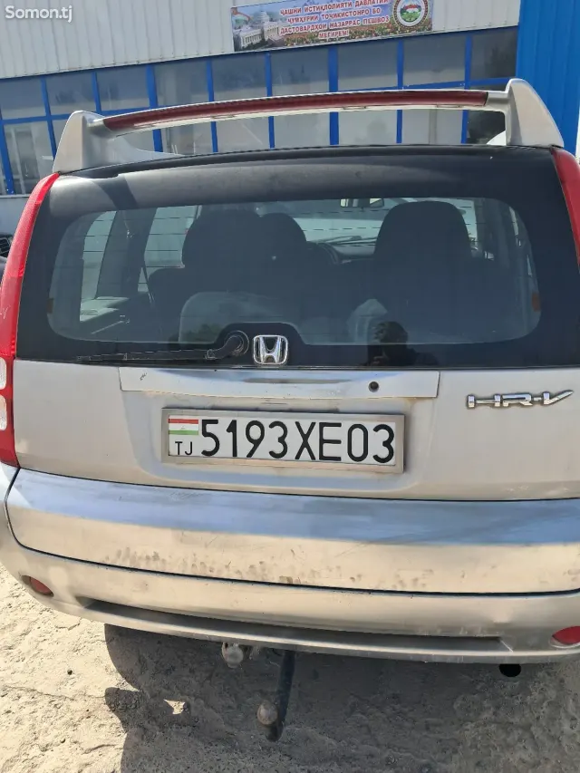Honda HR-V 2002 · 1.6 MT
