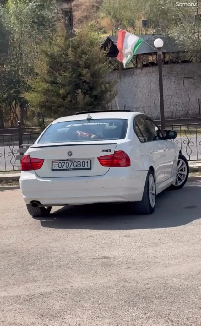 BMW 3 series 2010 · 2.0 AT
