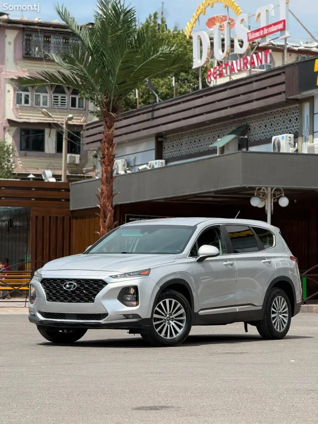 Hyundai Santa Fe 2019 · 2.4 AT