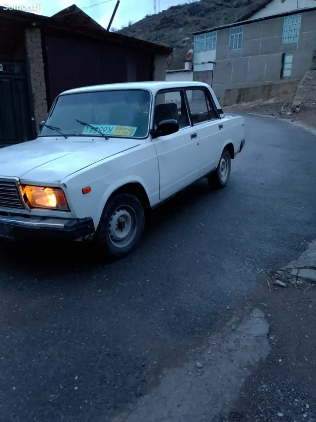 Lada (ВАЗ) 2107 2004 · 1.6 MT