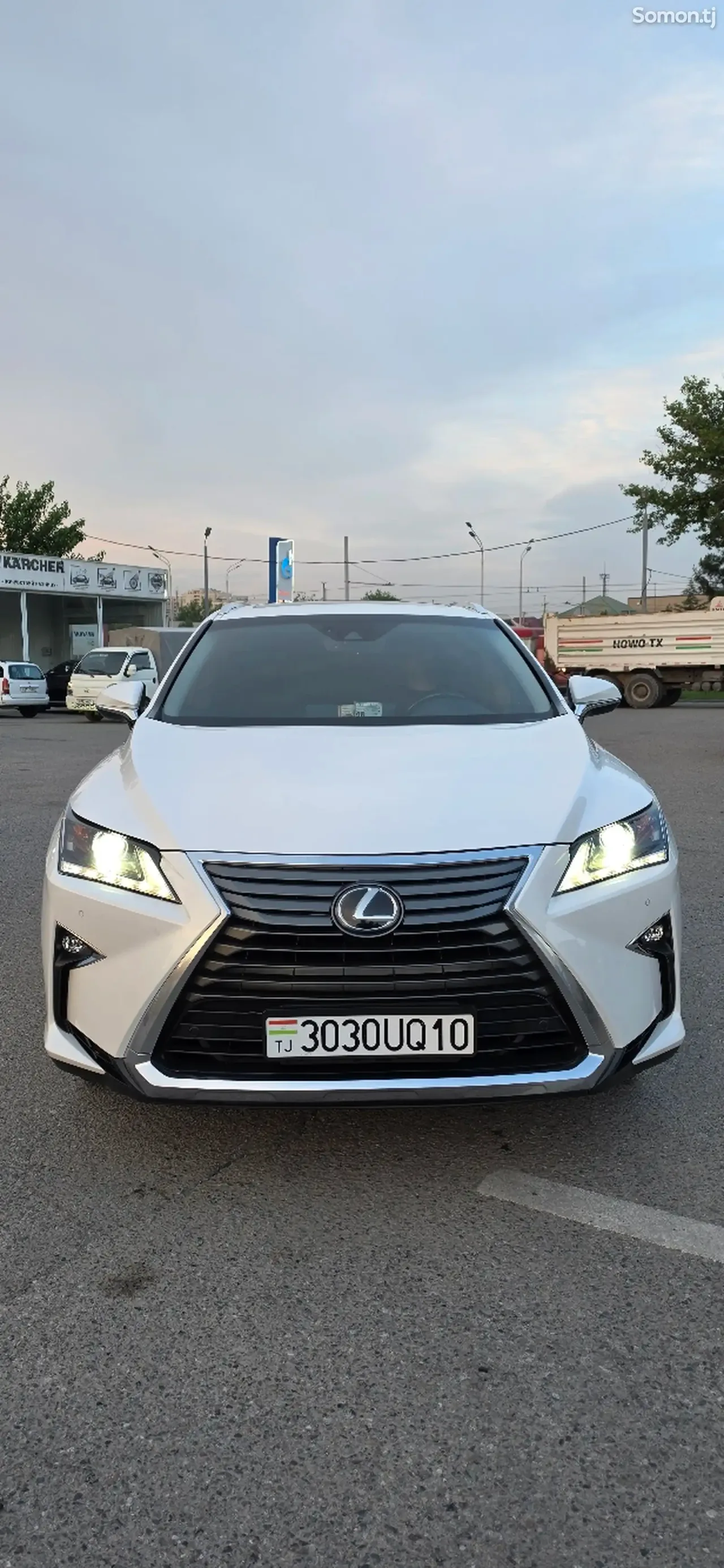 Lexus RX series 2017 · 3.5 AT