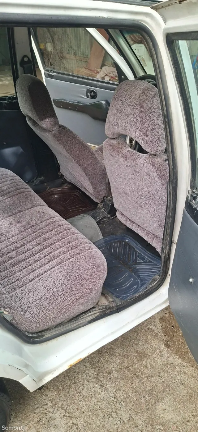 Daewoo Tico 1996 · 0.9 MT
