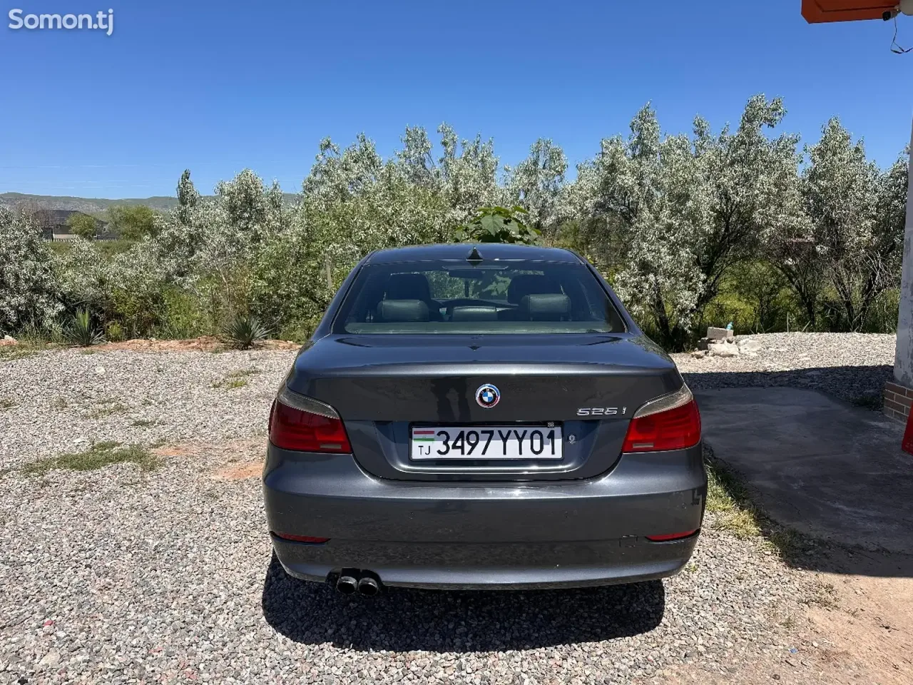 BMW 5 series 2009 · 2.5 AT