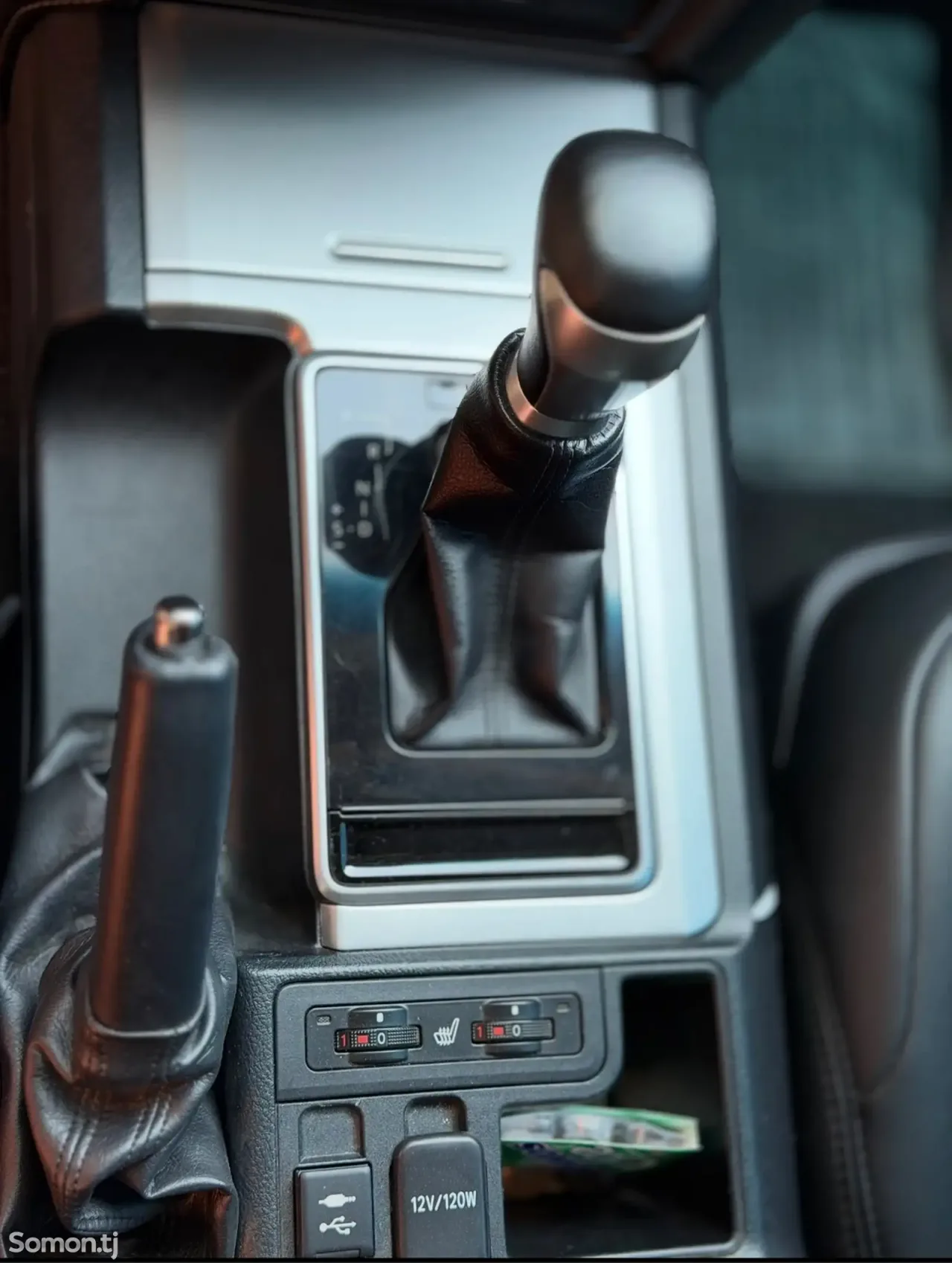Toyota Land Cruiser Prado 2020 · 2.8 AT