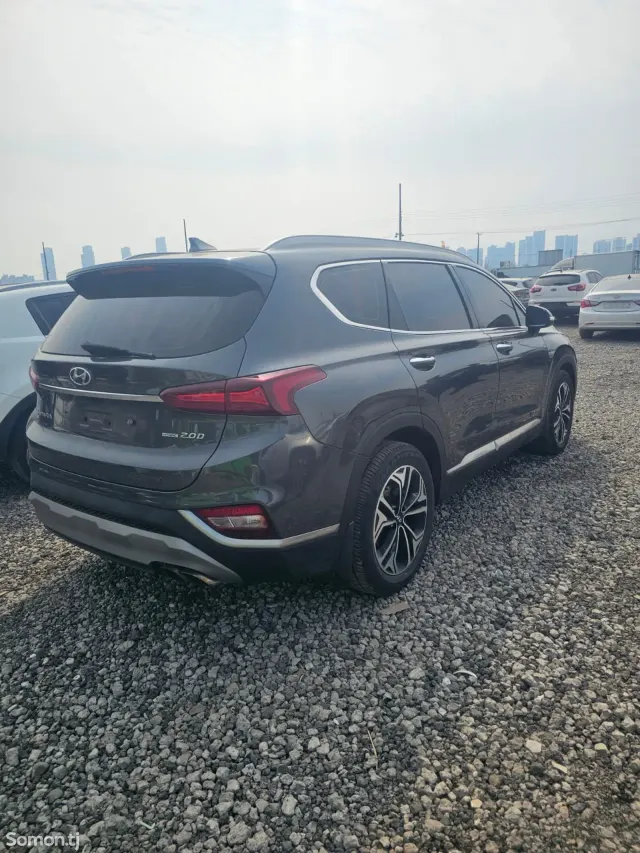 Hyundai Santa Fe 2019 · 2.0 AT