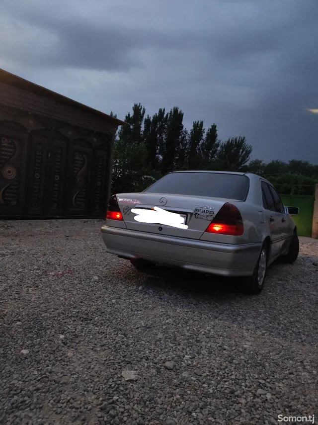 Mercedes-Benz C class 1998 · 2.0 MT