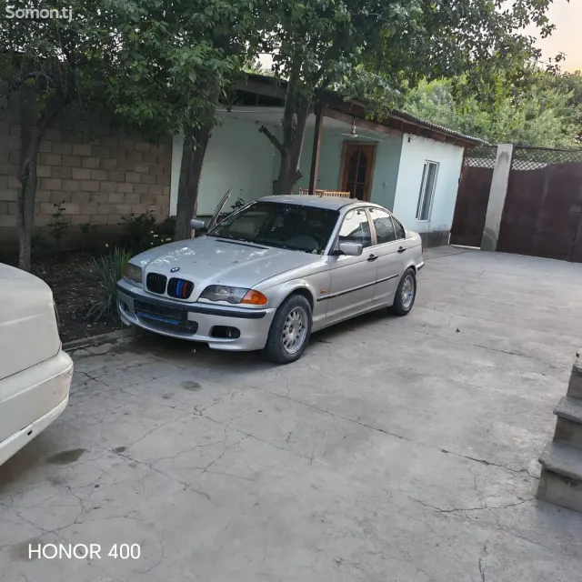BMW 3 series 2000 · 1.8 MT