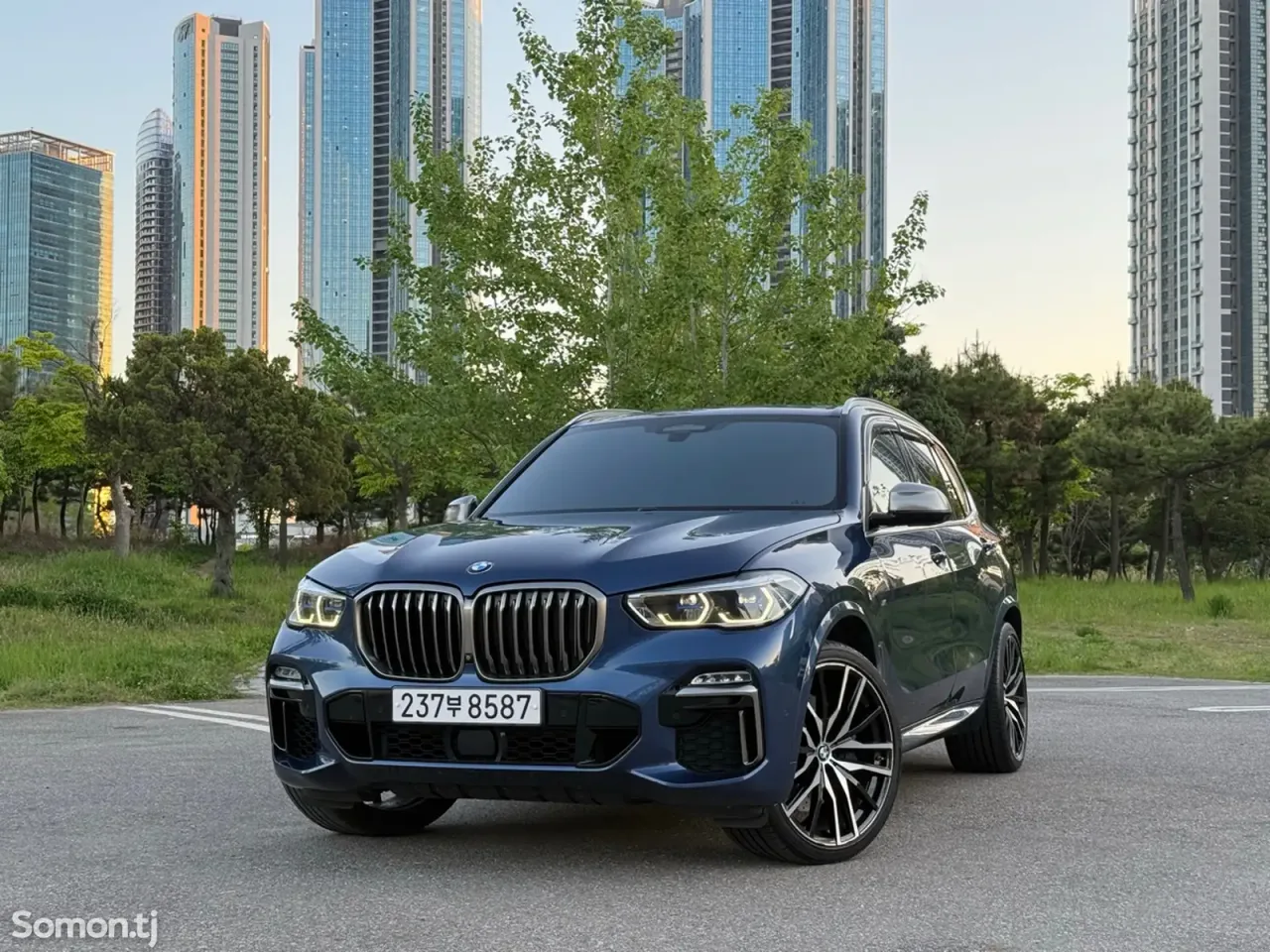 BMW X5 2019 · 3.0 AT