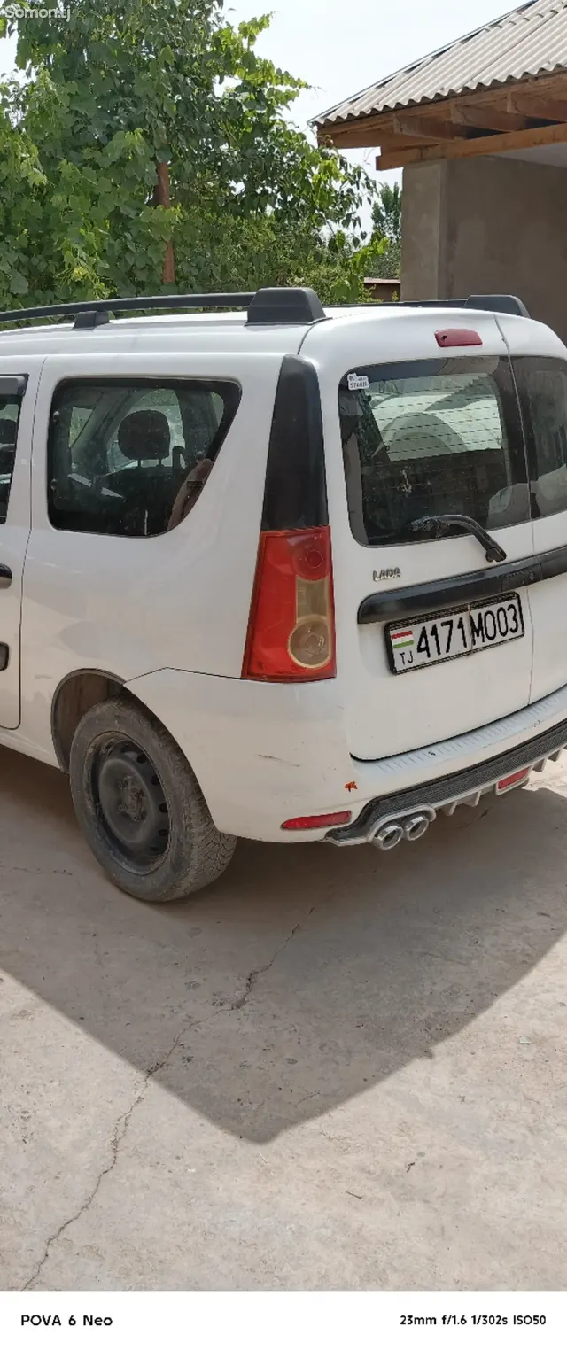 Lada (ВАЗ) Largus 2013 · 1.6 MT
