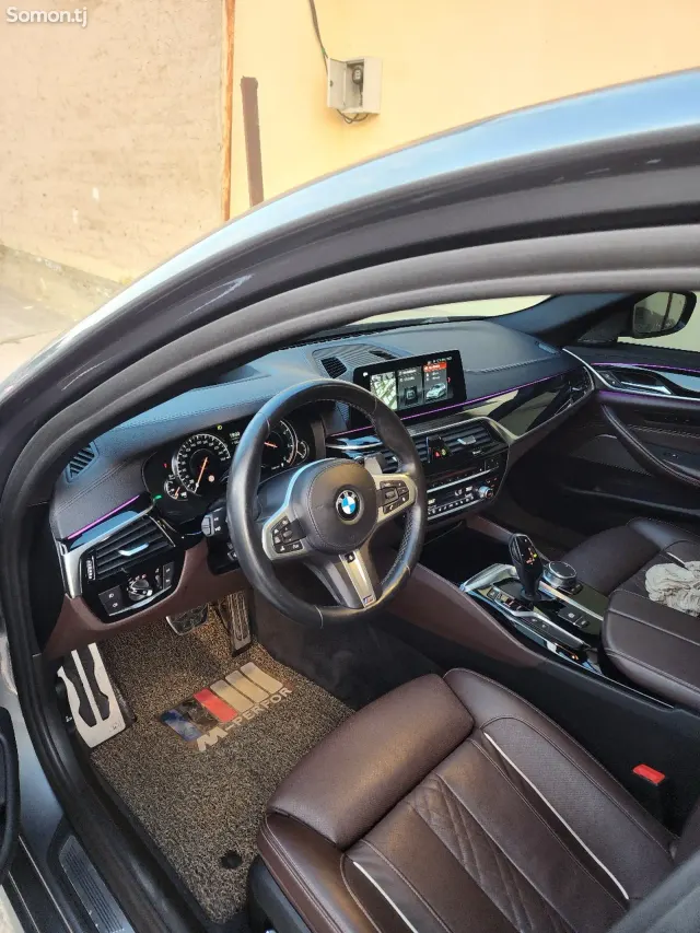 BMW 5 series 2018 · 3.0 AT