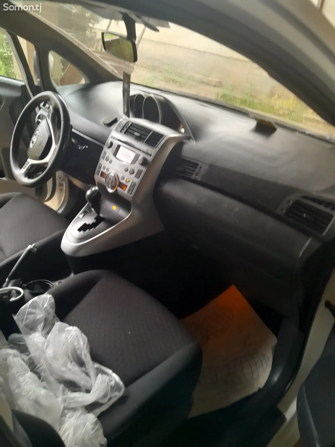 Toyota Verso 2011 · 1.8 AT