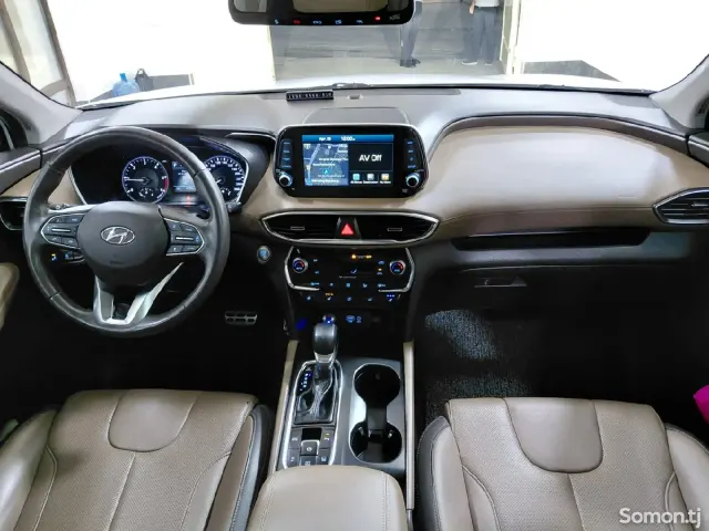 Hyundai Santa Fe 2018 · 2.2 AT