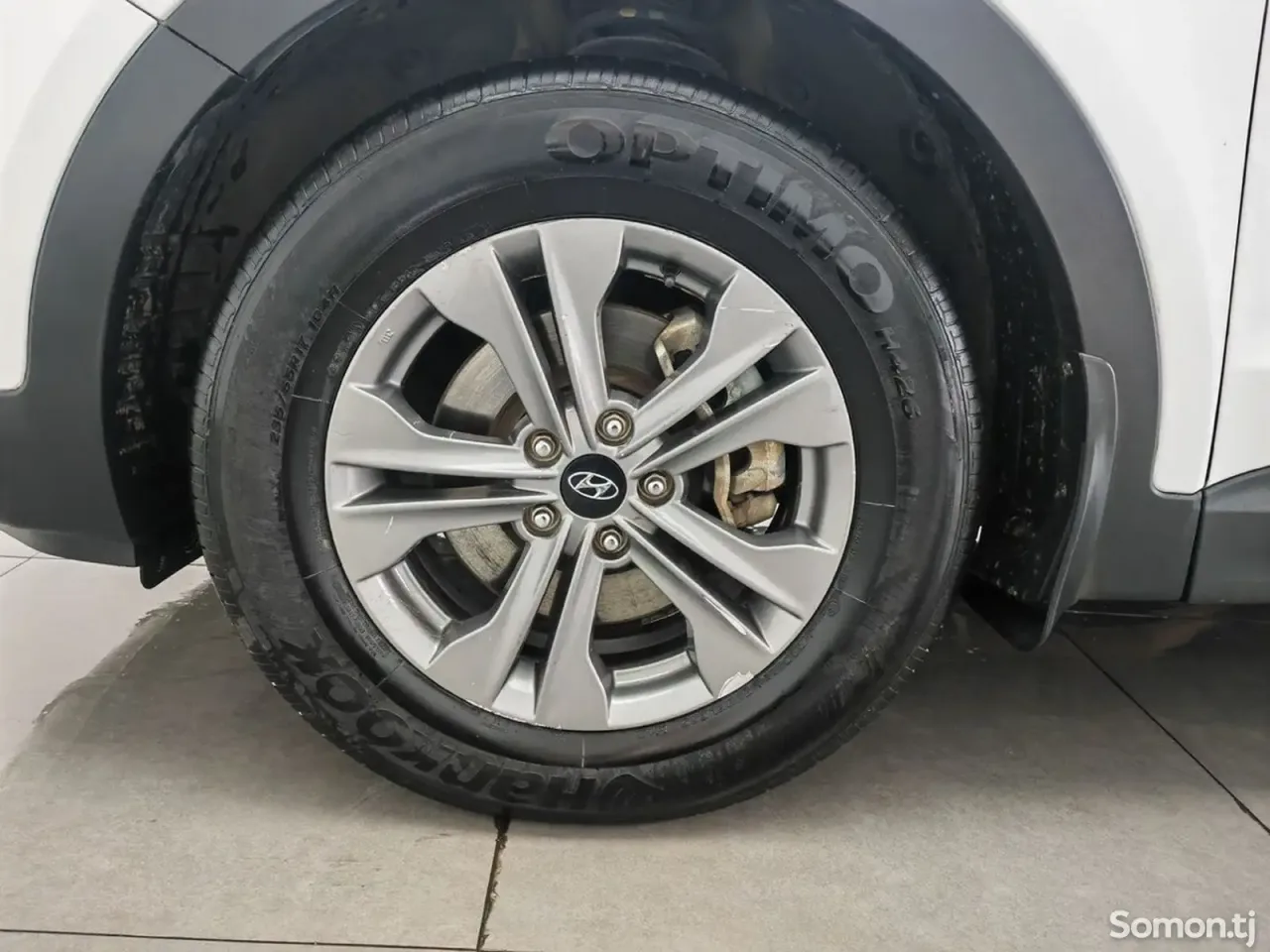 Hyundai Santa Fe 2015 · AT