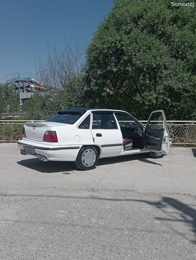 Daewoo Nexia 1997 · 1.6 MT