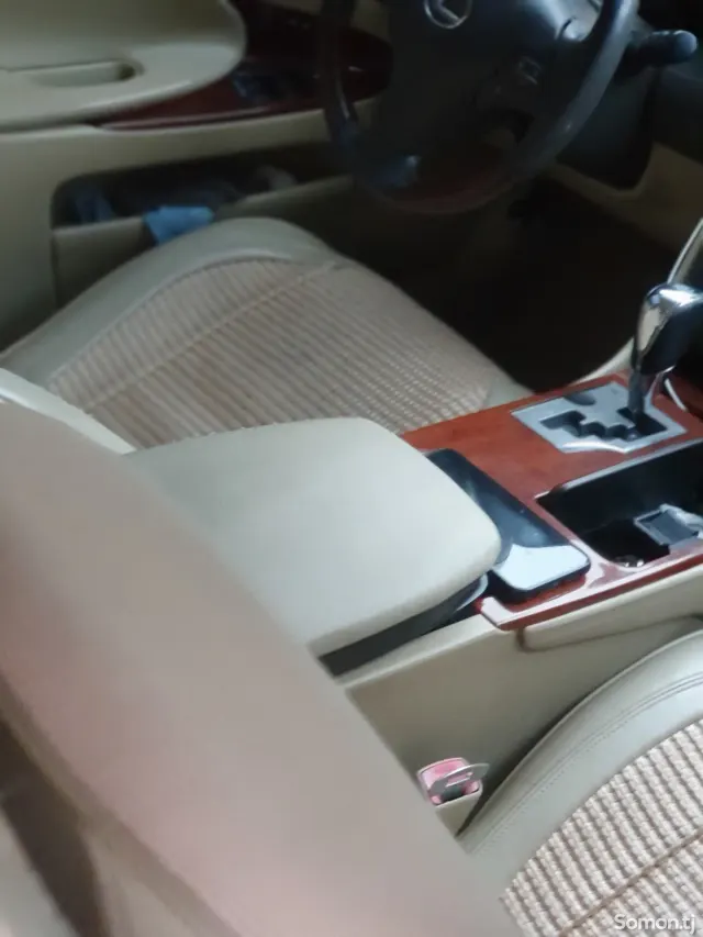 Lexus GS series 2009 · 3.5 AT