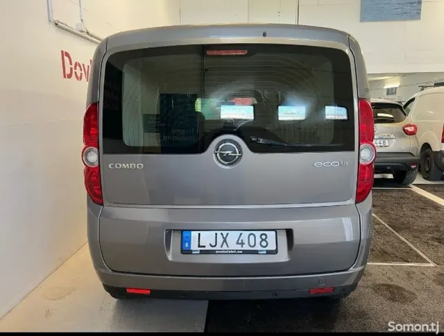 Opel Combo 2014 · 1.6 AT