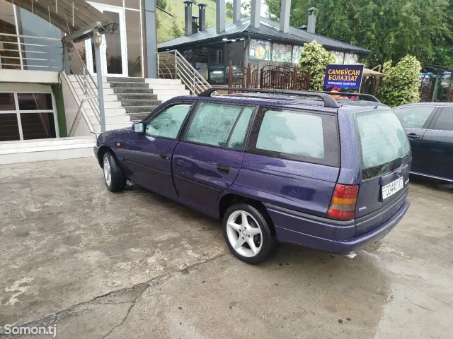 Opel Astra F 1995 · 1.6 MT