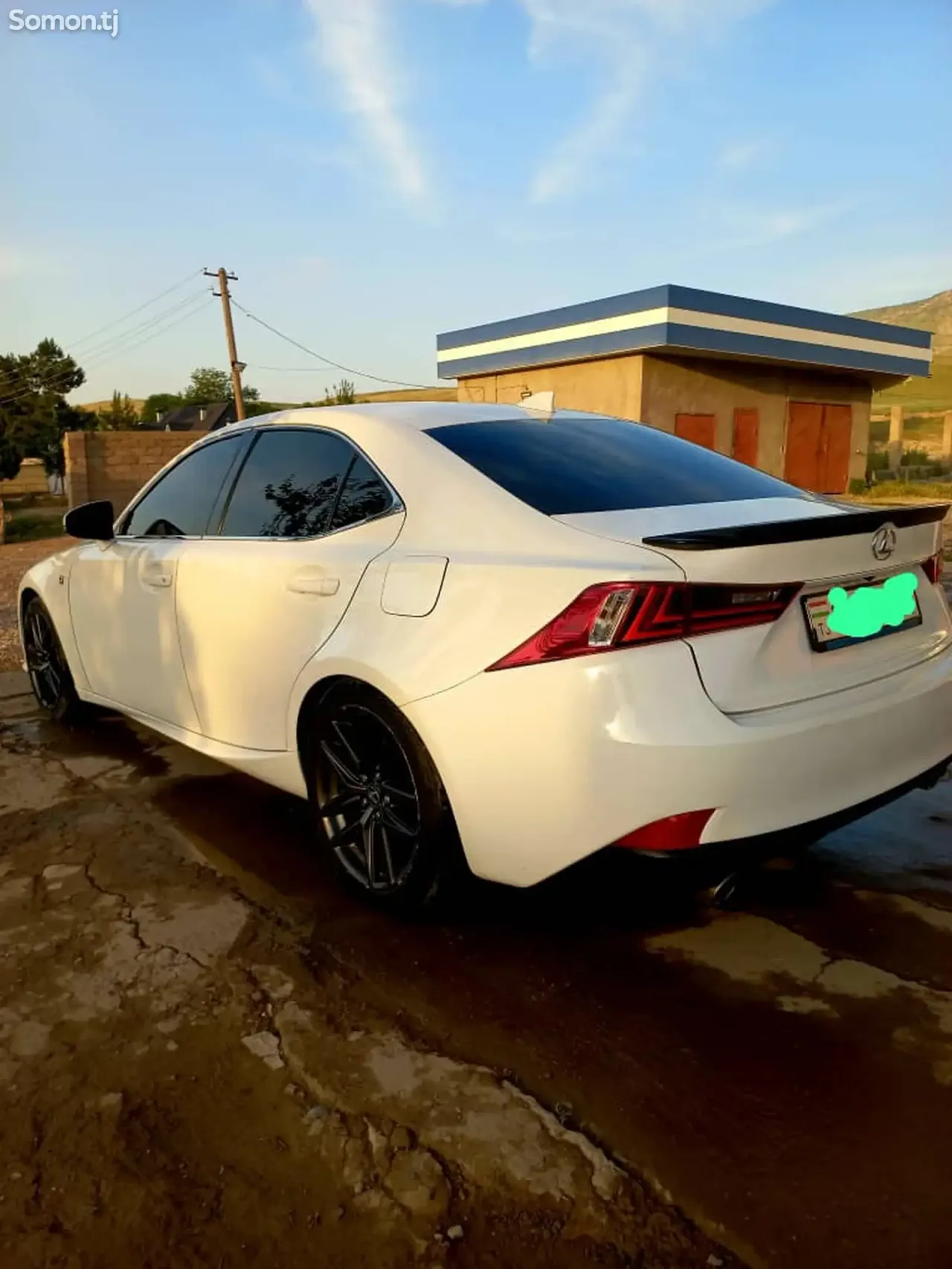 Lexus ES series 2015 · 2.5 AT