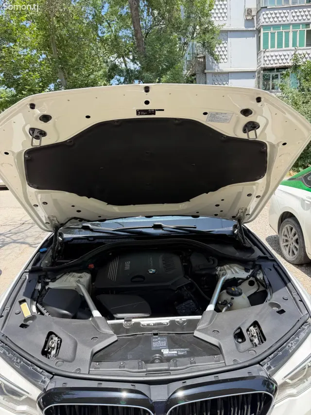 BMW 5 series 2018 · 2.0 AT