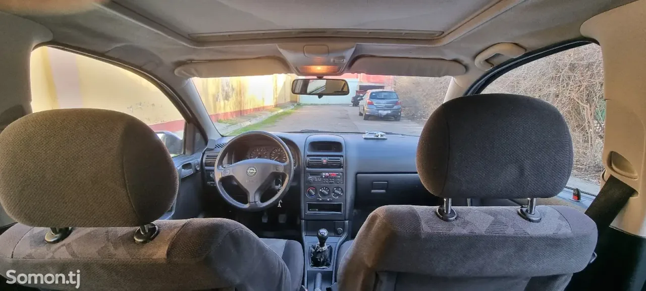 Opel Astra G 1998 · 1.6 MT