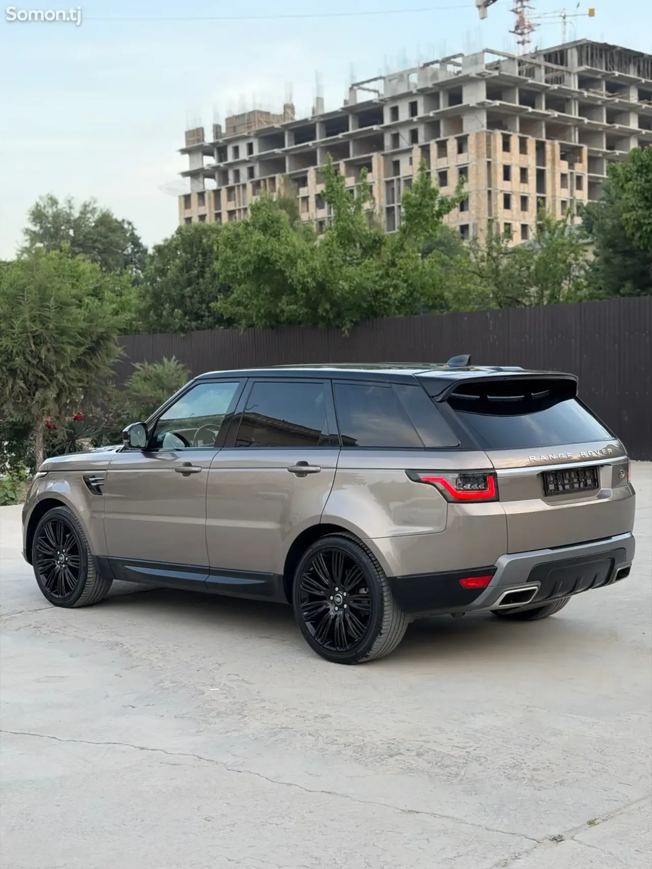 Land Rover Range Rover Sport 2018 · 3.0 AT