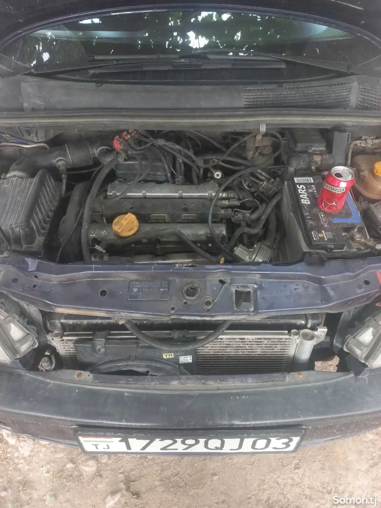 Opel Zafira 2000 · 1.6 MT