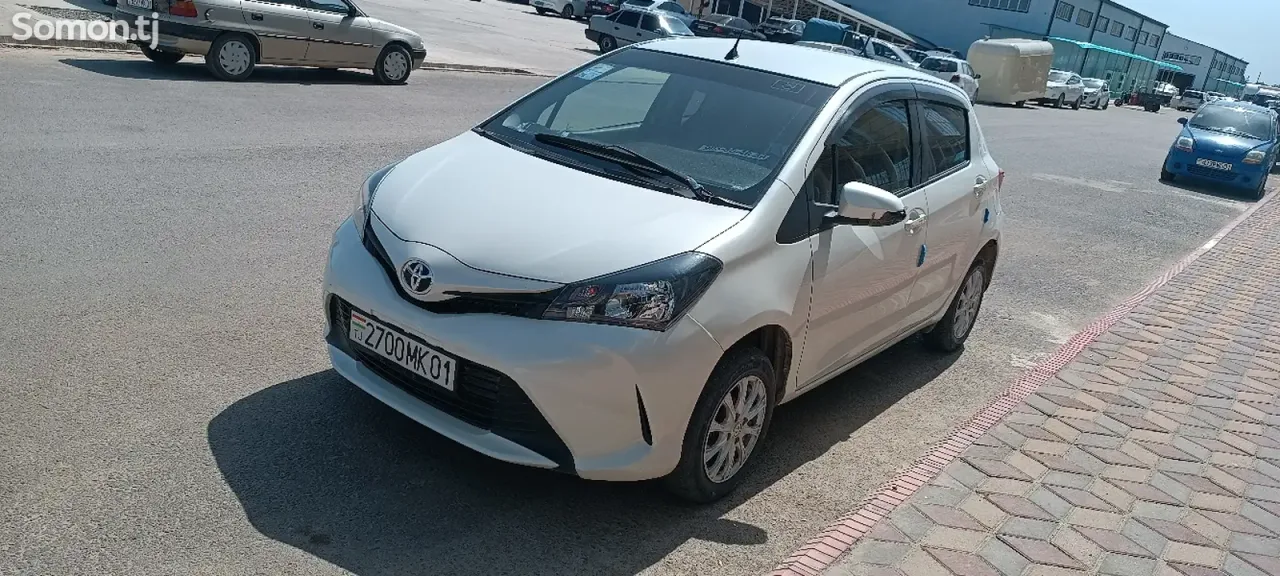Toyota Vitz 2015 · 1.3 AT