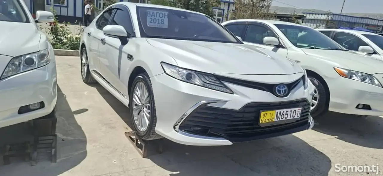 Toyota Camry 2018 · 2.5 AT