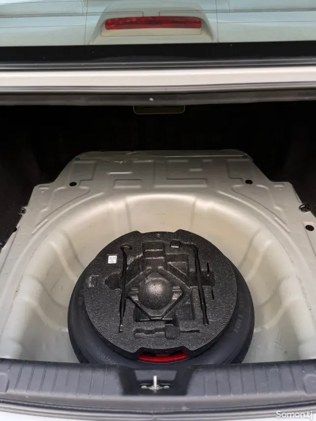 Hyundai Avante 2010 · 1.6 AT